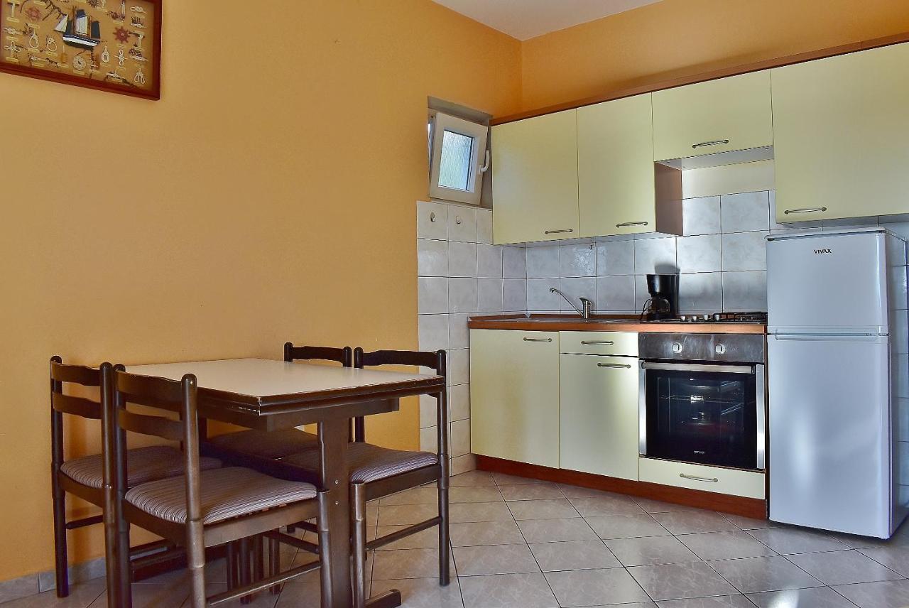 Felicce Apartment