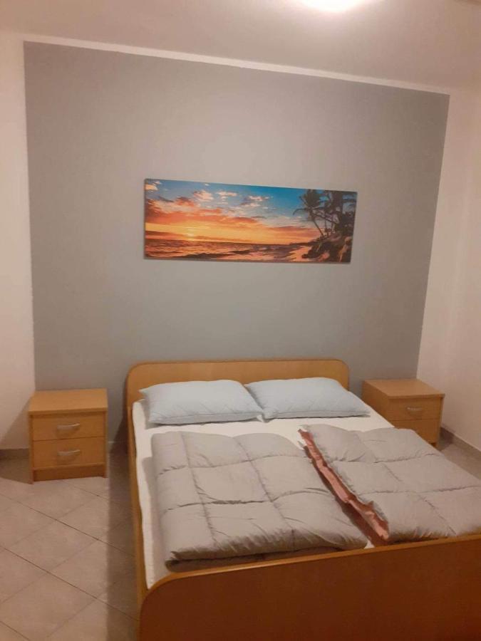 Apartment Felicce *