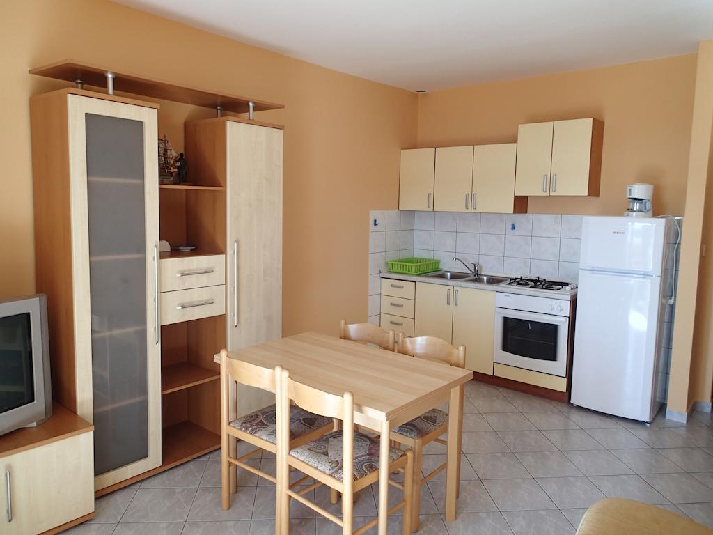 Felicce Apartment Banjol